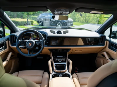 Porsche Cayenne Black Edition