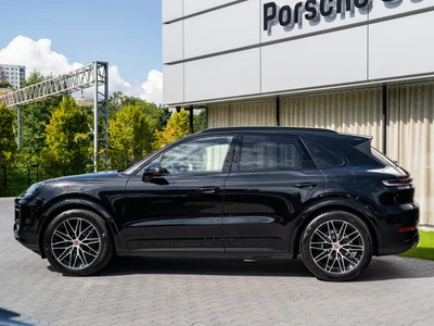 Porsche Cayenne E-Hybrid PHEV Black Edition
