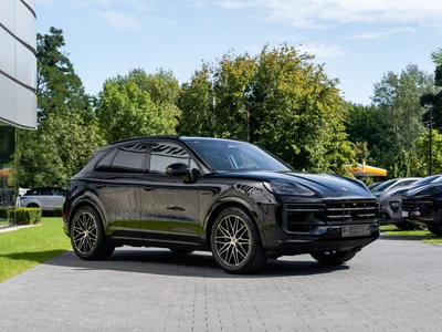 Porsche Cayenne E-Hybrid PHEV Black Edition
