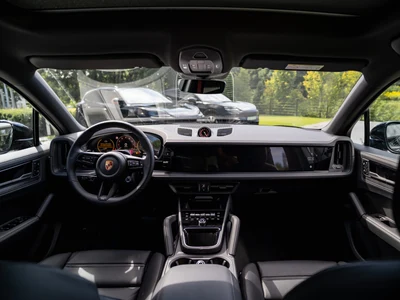 Porsche Cayenne E-Hybrid PHEV Black Edition