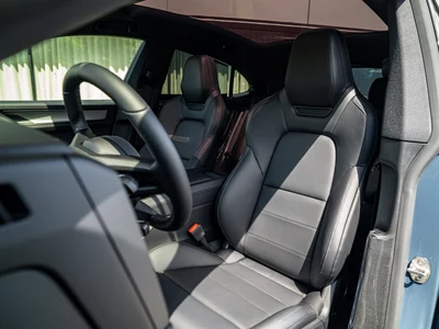 Porsche Cayenne S 113.2kWh