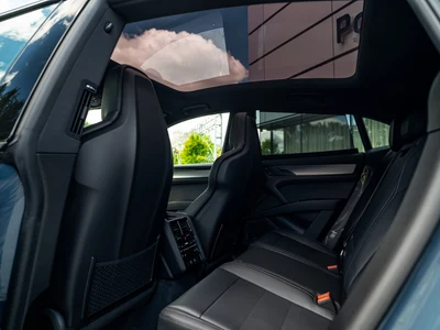 Porsche Cayenne S 113.2kWh