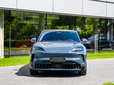 Porsche Cayenne S 113.2kWh