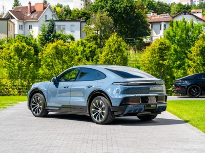 Porsche Cayenne S 113.2kWh