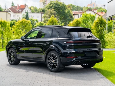 Porsche Cayenne Black Edition