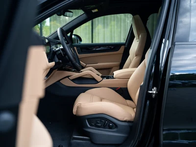 Porsche Cayenne Black Edition