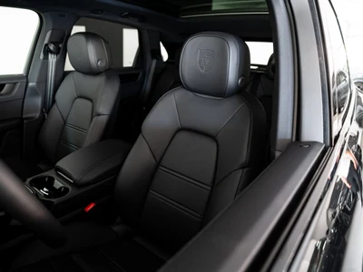 Porsche Cayenne Black Edition