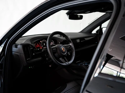 Porsche Cayenne Black Edition