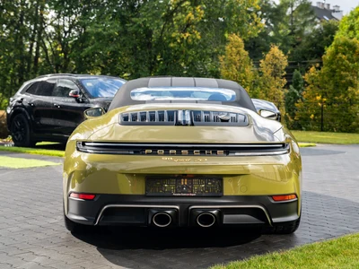 Porsche 911 Carrera T-Hybrid Spirit 70