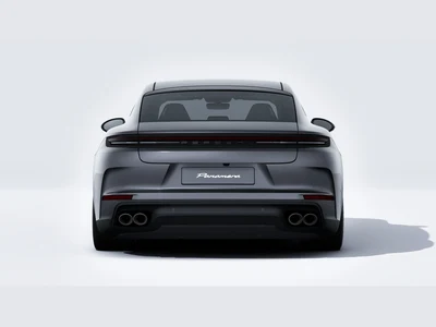Porsche Panamera 4