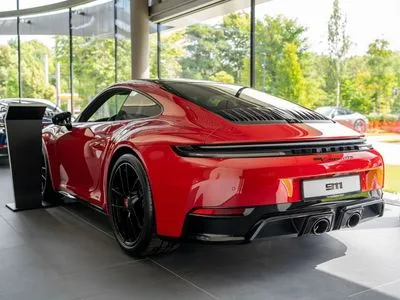 Porsche 911 Carrera GTS