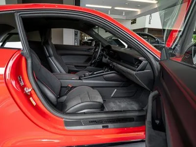 Porsche 911 Carrera GTS