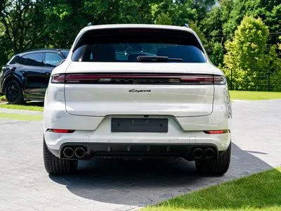 Porsche Cayenne Black Edition