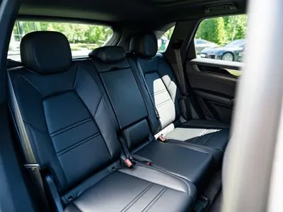 Porsche Cayenne Black Edition