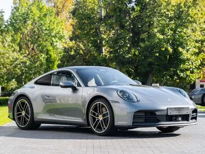 Porsche 911 Carrera