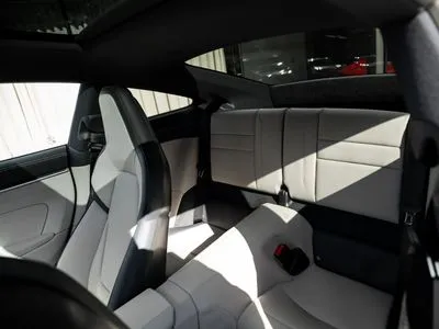 Porsche 911 Carrera