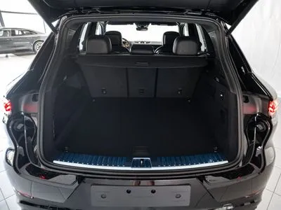 Porsche Cayenne Black Edition