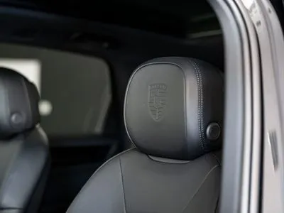 Porsche Cayenne Black Edition