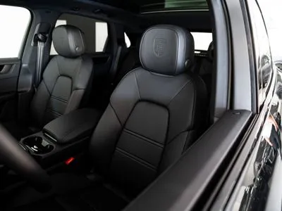 Porsche Cayenne Black Edition