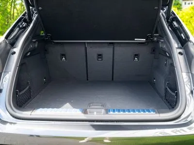 Porsche Macan Turbo 100kWh
