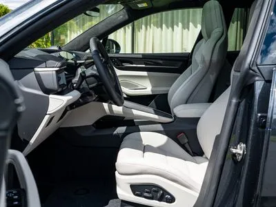 Porsche Macan Turbo 100kWh