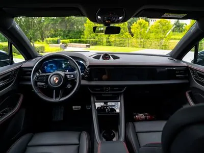 Porsche Macan GTS 100kWh