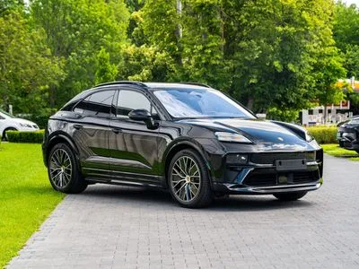 Porsche Macan GTS 100kWh