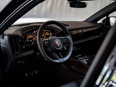 Porsche Cayenne S E-Hybrid PHEV Black Edition
