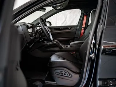 Porsche Cayenne S E-Hybrid PHEV Black Edition