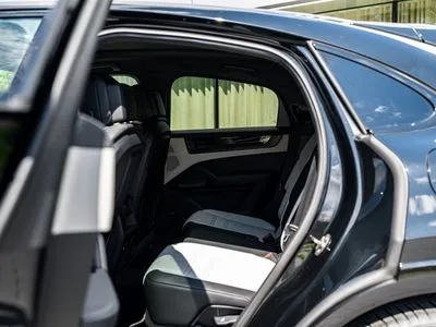 Porsche Cayenne S E-Hybrid PHEV Black Edition