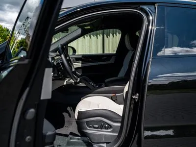 Porsche Cayenne S E-Hybrid PHEV Black Edition