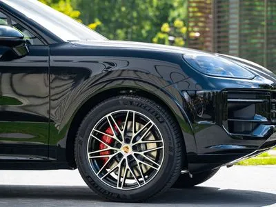Porsche Cayenne S E-Hybrid PHEV Black Edition