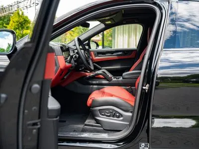 Porsche Cayenne S E-Hybrid PHEV Black Edition