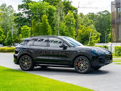 Porsche Cayenne S E-Hybrid PHEV Black Edition