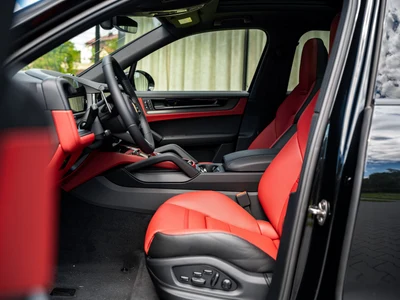Porsche Cayenne S E-Hybrid PHEV Black Edition