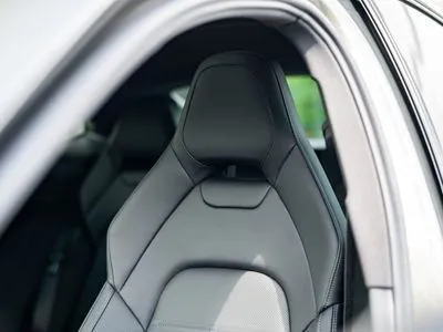 Porsche Panamera 4