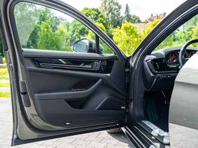 Porsche Panamera 4