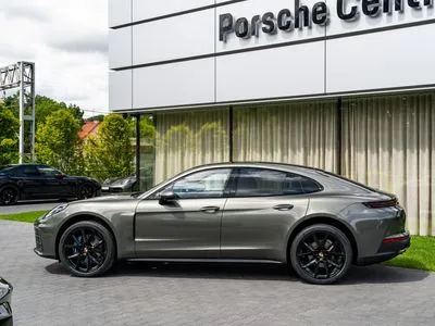 Porsche Panamera 4