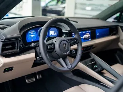 Porsche Macan Turbo 100kWh