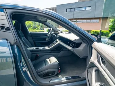 Porsche Taycan 105kWh 4S Black Edition