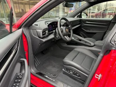 Porsche Macan 4 100kWh