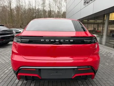 Porsche Macan 4 100kWh