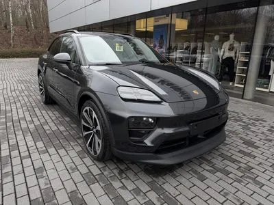 Porsche Macan 4 100kWh
