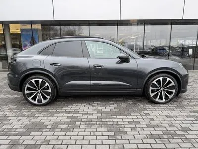 Porsche Macan 4 100kWh