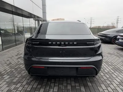 Porsche Macan 4 100kWh