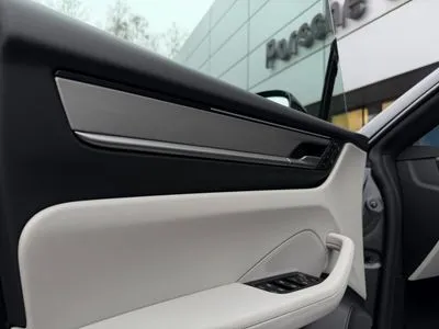 Porsche Macan 4 100kWh