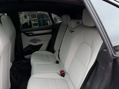 Porsche Macan 4 100kWh