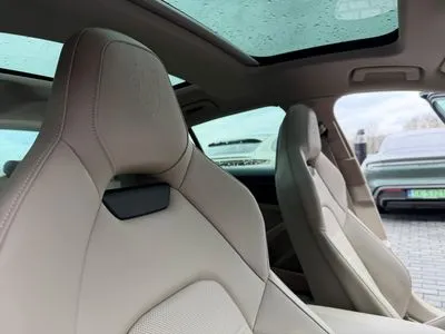Porsche Panamera 4 E-Hybrid