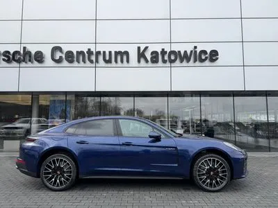 Porsche Panamera 4 E-Hybrid