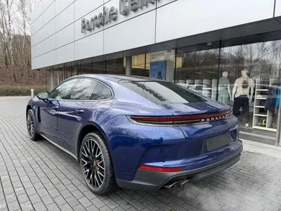 Porsche Panamera 4 E-Hybrid